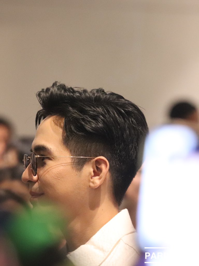 ParpPope's tweet photo. ชอบถ่ายช่วง พป service คือดี #popezaap #ployradaclinic https://t.co/sQ38308pE8