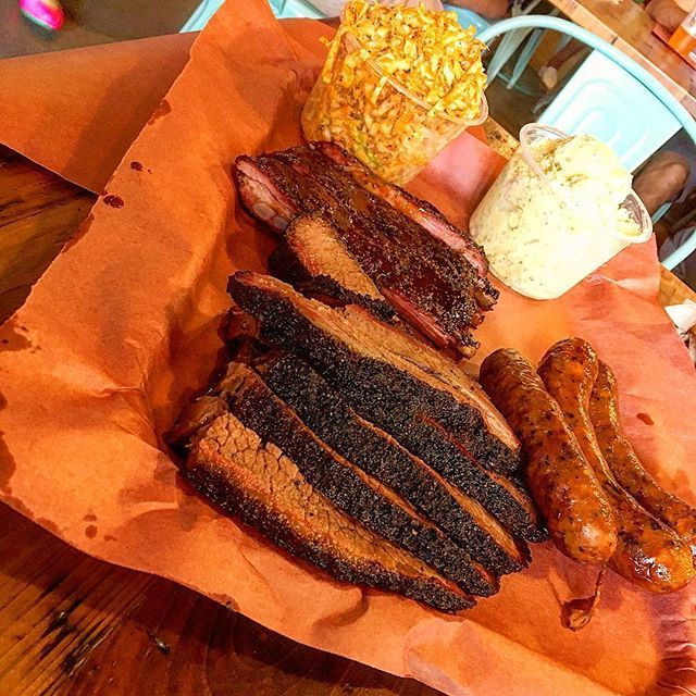 Thick44Official's tweet photo. Holy hell! The best brisket I’ve ever had! La Barbecue in Austin, TX is incredible! #barbecue #brisket #LaBarbecue #RTXAustin2018 https://t.co/NDJ5WfEXVT