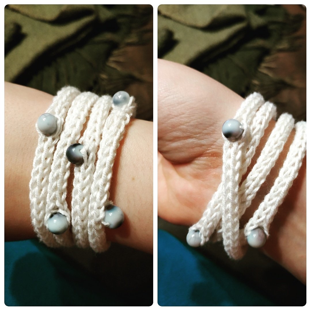 KurayamiVaruna's tweet photo. Crochet always helped me unwind and relax (though it can get addictive... 😋) Lately I'm playing with #spoolknitting and that's one of the results :) https://t.co/jq3flsH2vf