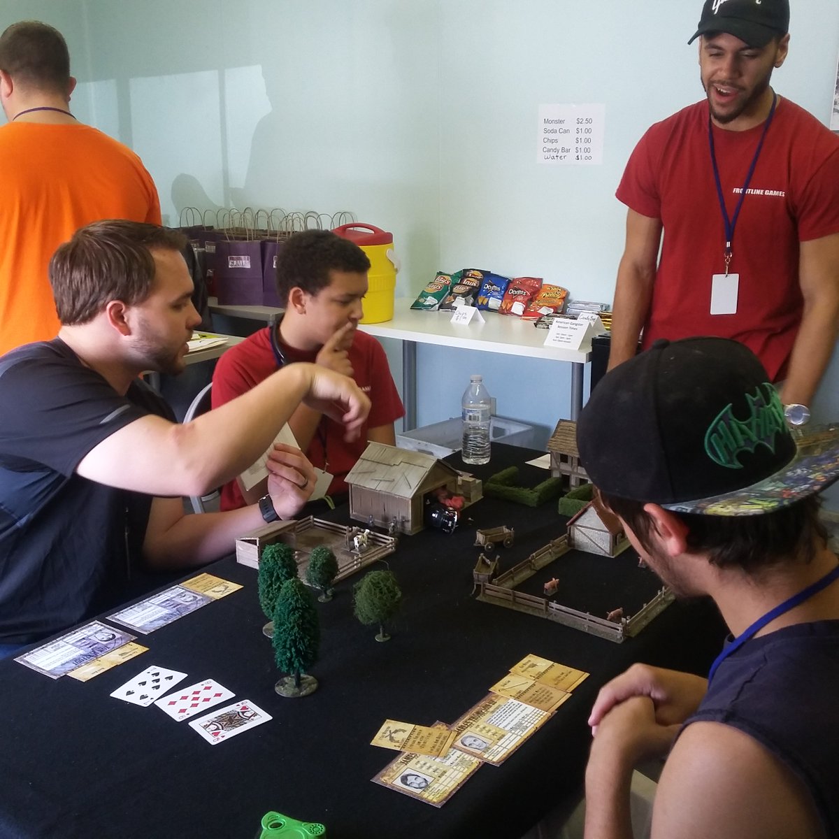 FrontlineGames's tweet photo. More Open House pics! https://t.co/OhiNqj8BIX https://t.co/G7Oa9ncF8Z
