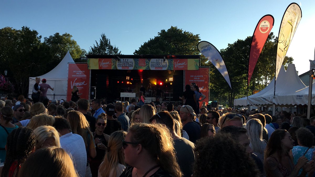 merbrewold's tweet photo. #popweekend #Schagen Wat een feest!! #datkunnendieWestFriezenwel https://t.co/BqZFQylcGH