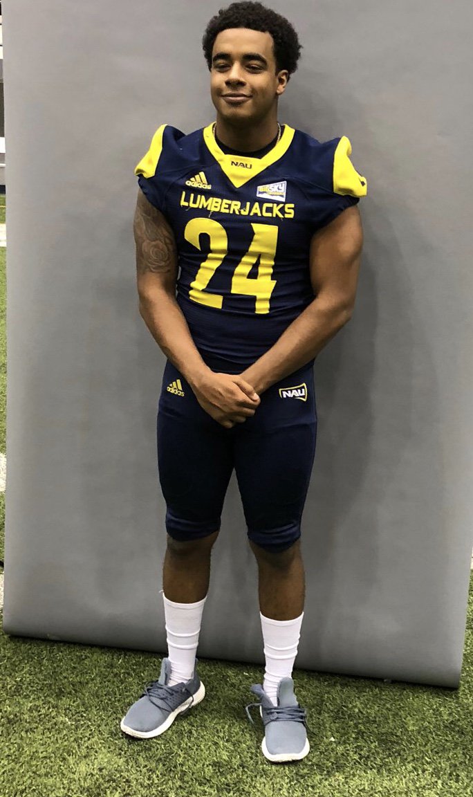 SPGriffinsCoach's tweet photo. So proud of this young and truly blessed to call him my Son. #Goddesigned #Goddefined #Davisstrong https://t.co/LfGWrt7sic