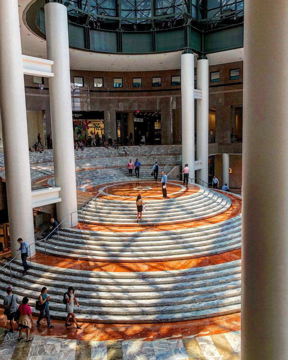 BFPLny's tweet photo. Best (marble) seats in the house. #BFPLny 📷@agosto_21 https://t.co/l0sSJ4nlKc