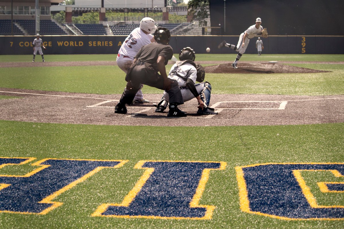 RyanBrownBaseb1's tweet photo. So fun being behind the plate at @umichbaseball at @PastimeBaseball. We made it to the semi-finals in our last @clubgreyhound 2018 tournament. #alwaysacatcher #bringontheheat https://t.co/VrBNKXe54u