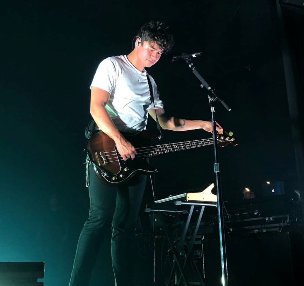 calumthomaspics's tweet photo. #MTVHottest 5SOS https://t.co/1kpg6x99dY