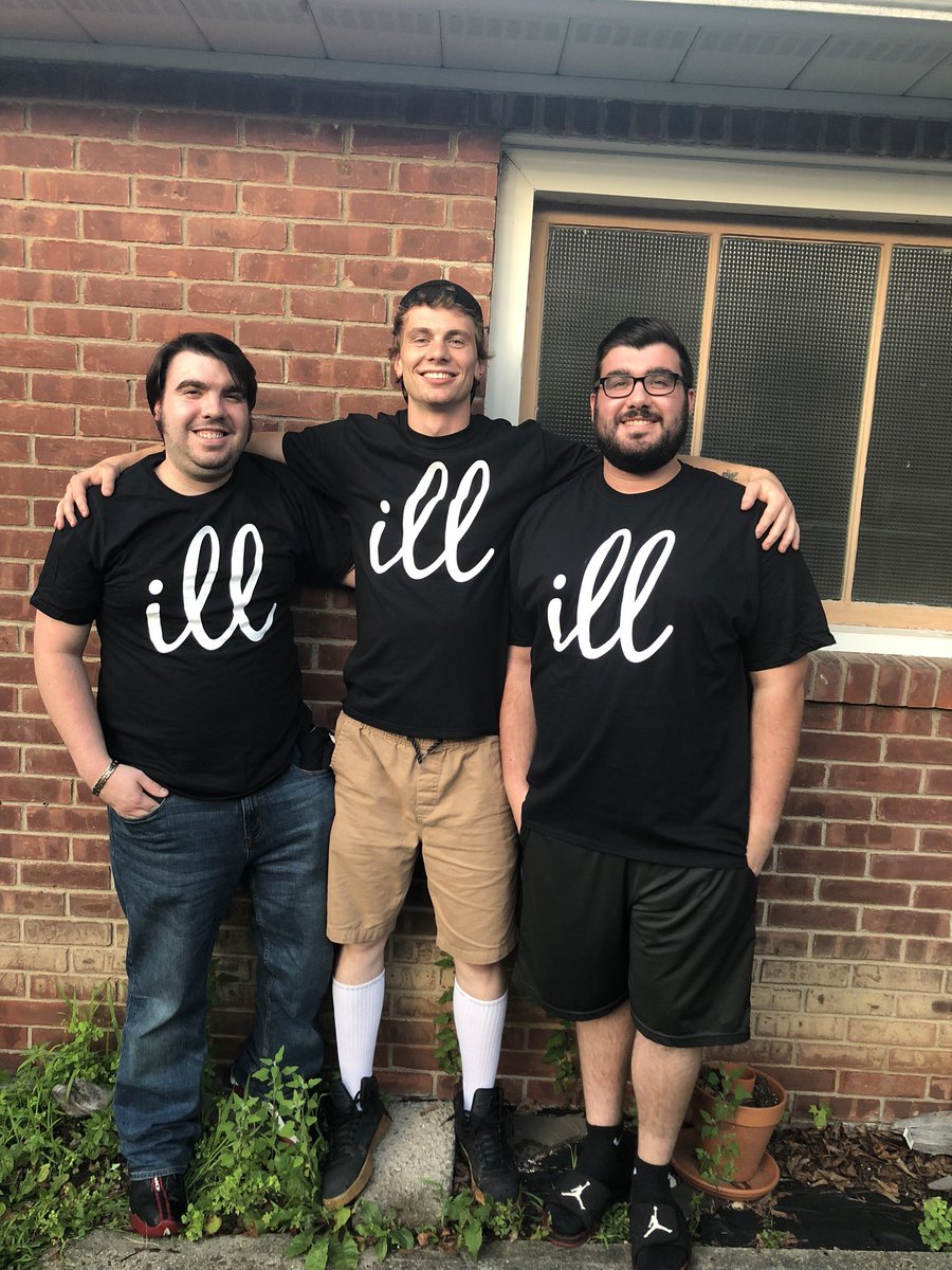 MovementIll's tweet image. Grab the first “I love life” shirts. Free while supplies last