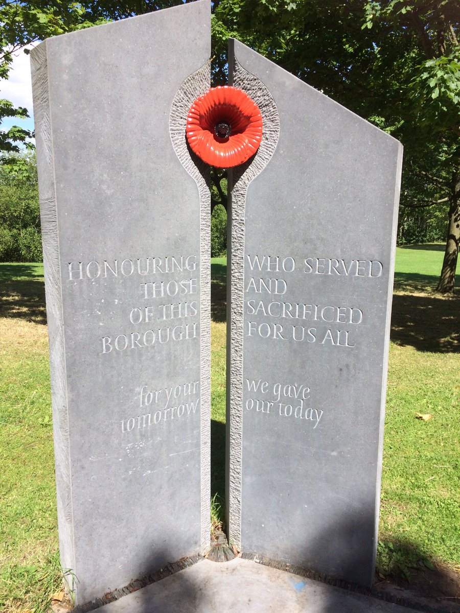 trudydavies1964's tweet image. We have 100 days &amp;amp; 100 things to do #CountdownToPeace 
Lest we forget 
#TurnOurTownRed  
#Llanidloes #Legion #PoppyAppeal2018 #ShopLocal #charitygiver 
#NFRN #IAA18  #Woosnam @betterRetailing @NFRN_Online @IAAcademy