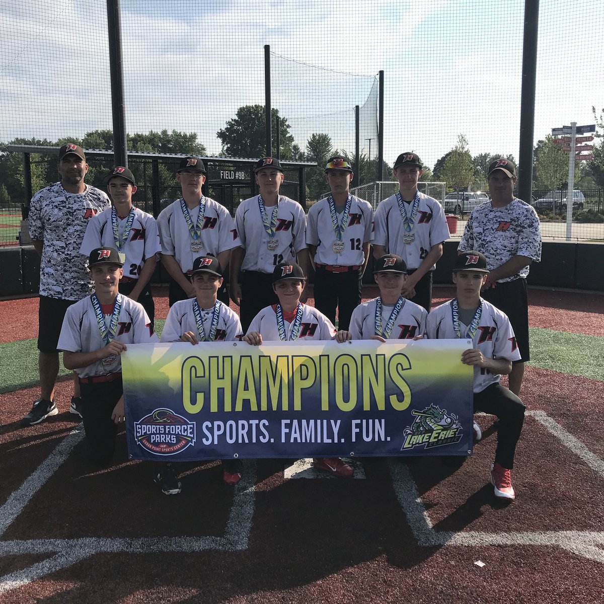 SFPsandusky's tweet photo. Your 13U Lake Erie Classic Champions: Hardcore Elite! #SFPSports #SFPIntern https://t.co/7jgEzcxGjo