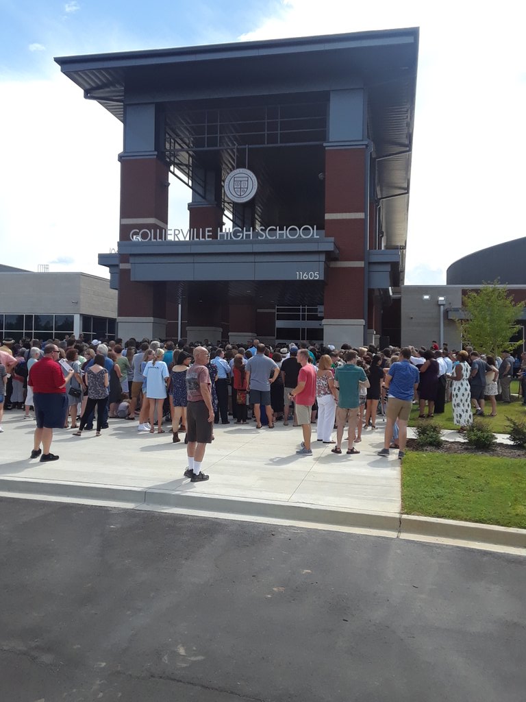 C_Achievement's tweet photo. What an awesome achievement for the Collierville Community! Ribbon Cutting Day at the brand new 500,000 square feet Collierville High School! Sodexo is proud to be a partner! https://t.co/q8koNH7Iax