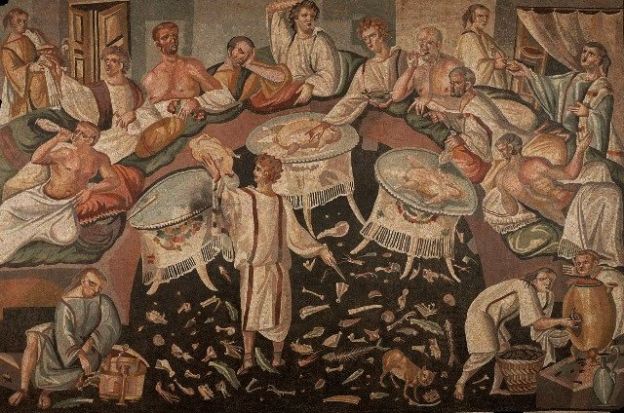 FUN FACTS! Romans used to eat dormice and other weird foods like ostrich! Read more about the Romans eating habits on HLS buff.ly/2vwVChT 
Image courtesy of buff.ly/2vv10Ca
#historylearning #onlinelearning #ancientrome #history #theromans