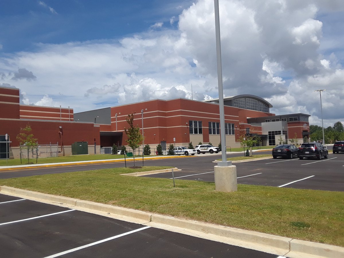 C_Achievement's tweet photo. What an awesome achievement for the Collierville Community! Ribbon Cutting Day at the brand new 500,000 square feet Collierville High School! Sodexo is proud to be a partner! https://t.co/q8koNH7Iax