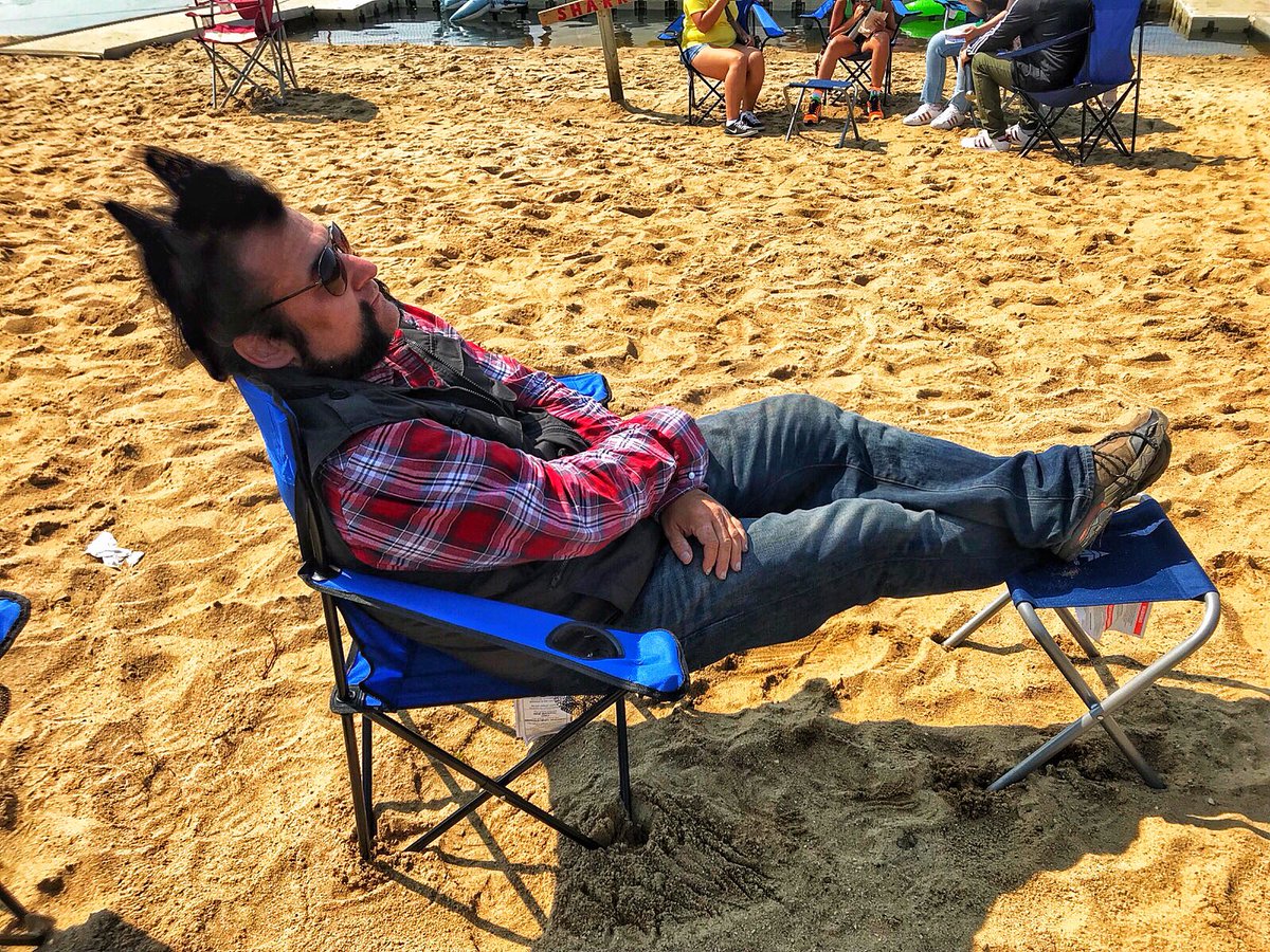 Aussies let me use their beach for some down time! #HeritageDays #Wolverine #HeritageFest #summerholidays #aussie