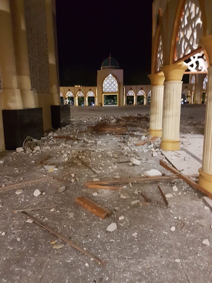 suryadelalu's tweet photo. Kondisi Masjid Islamic Center, Mataram, Lombok. https://t.co/MkvWUhDW5w