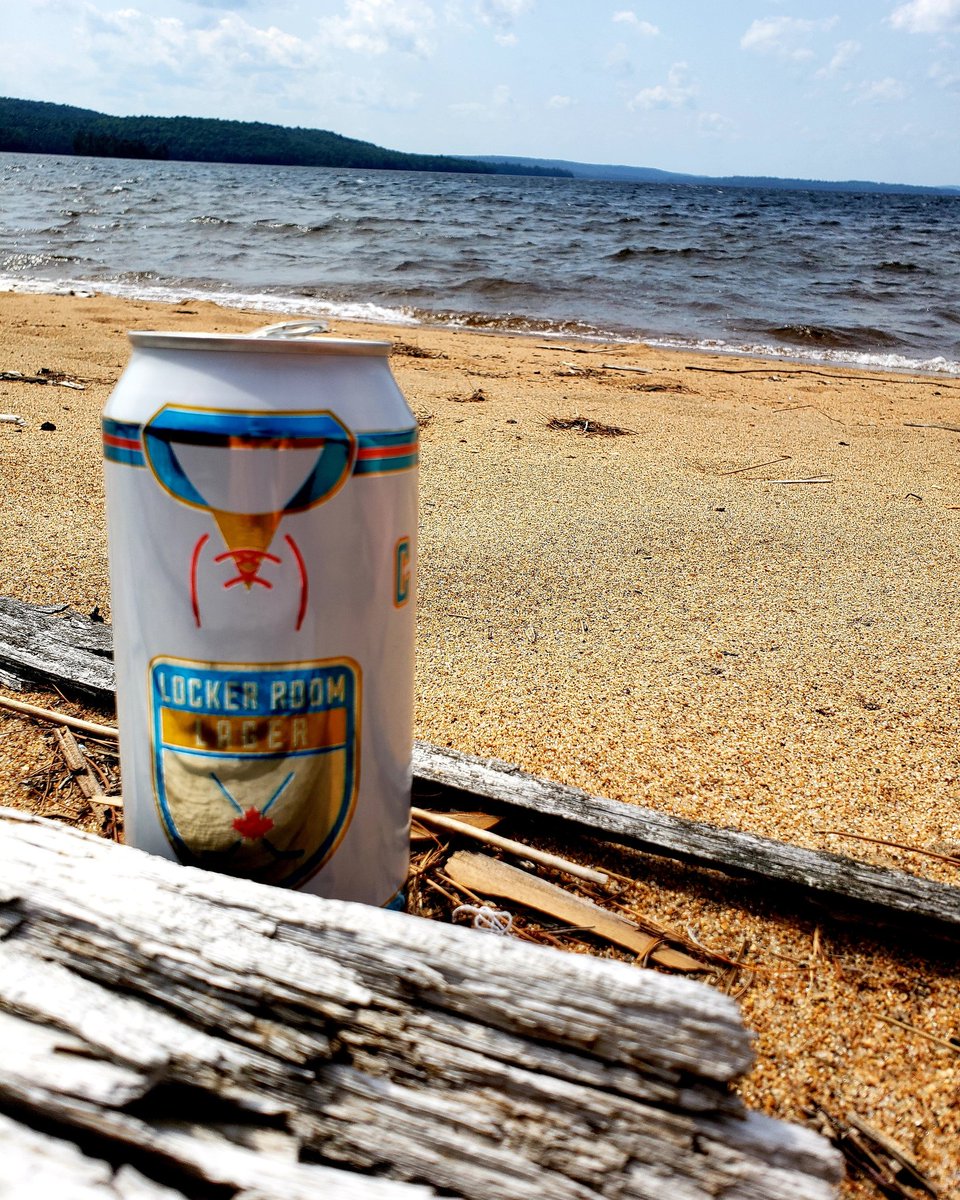 Striker9's tweet photo. Those private beach vibes! 🍺⛵🏄♀️
#Beauchene @PostGameBrewing #NeverLeaving #Paradise 😊 https://t.co/E6CZUIe9SW