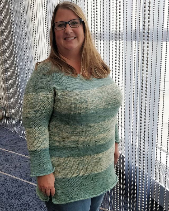 JustRunKnit's tweet photo. I love everything about this! 😍 The gorgeous smile and joy radiating from wearing a hand-knit sweater at a fabulous knitting event!
😍 The @leadingmenfiberarts Soliloquy BFL base with super generous 150 grams per skein put-up!
😍 The gorgeous combo of … https://t.co/6giwIoHteo https://t.co/TaYqt7J8Bk