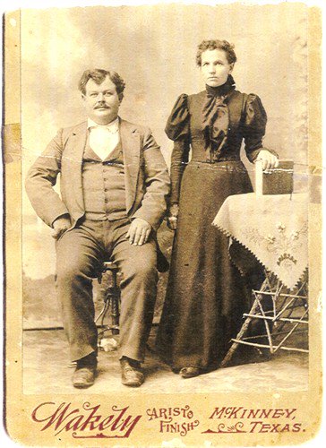 16thTxCav's tweet photo. @irelandbattles Pvts. Michael Boylan (left) &amp; John Gallagher (seated, right), 16th Texas Cavalry, C.S.A. Boylan was born in County Donegal, and Gallagher in County Roscommon. https://t.co/FqOrctv2Zm