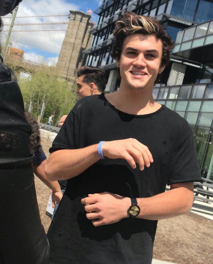 dolansarchive's tweet photo. ethan's health and happiness is all that matters to me, i'm so grateful to god

#loveforethan https://t.co/9rswfXl1A6