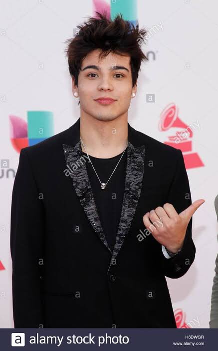 thankyousebas's tweet image. Recordar momentos como si hubieran sido ayer, es parte de crecer 

#SebastianVillalobos #DanielPatiño #Saak #SofiaReyes123 #LaloBrito #DulceMaria #KCAMexico #AgustinBernasconi #CarolinaKopelioff #KCAArgentina