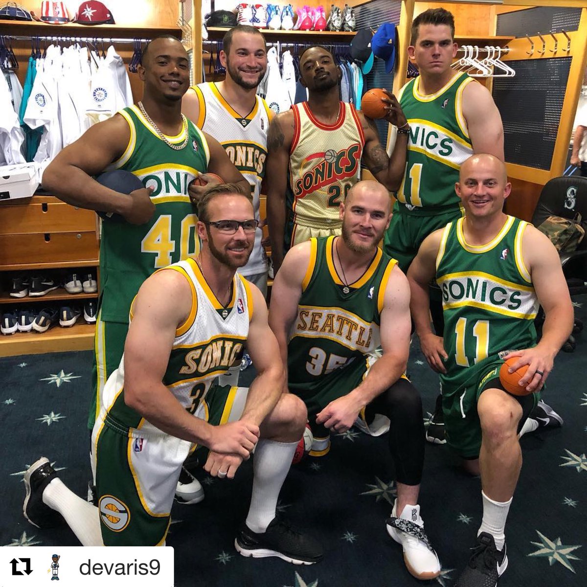 mariners sleeveless jersey