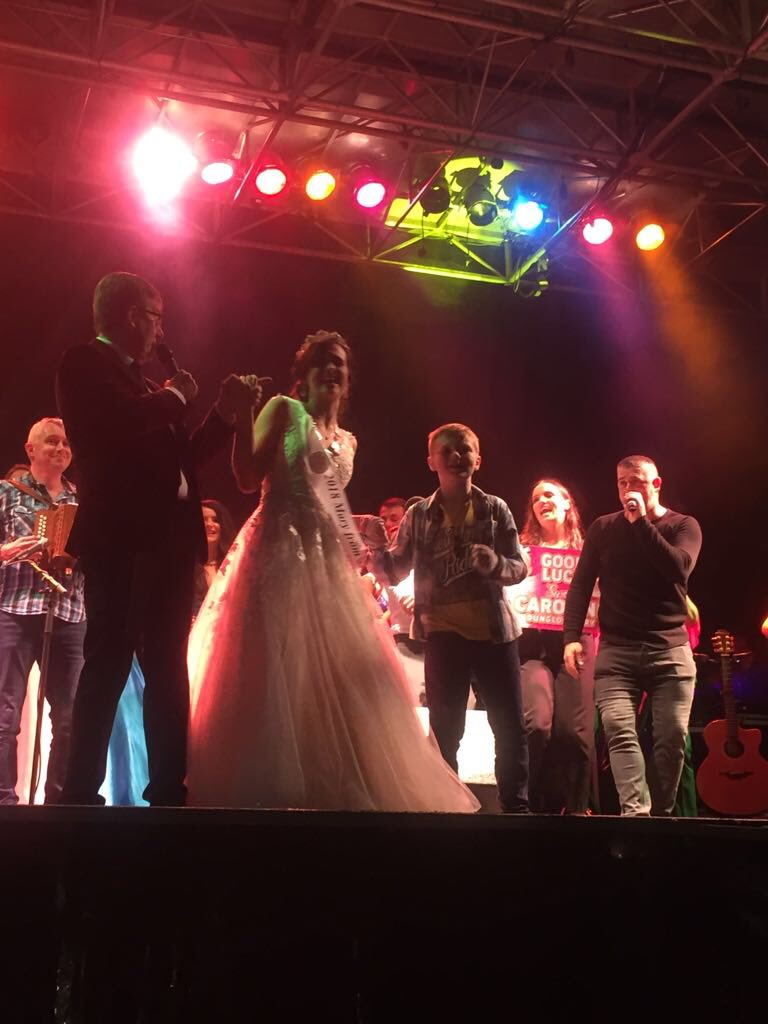 DungloeD's tweet photo. Congratulations to Caroline O’Donnell Our Mary from Dungloe 2018 #DestinationDungloe #MFD51 #Donegal https://t.co/DzLRlfzBfs