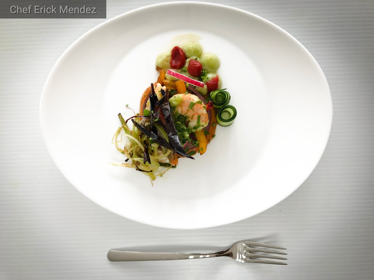 ChefErickMendez's tweet image. Aguachile de camarón 🦐 🌶

#chef #iamchef #gastronomia #mexico #today #new #gourmet #molecular #aguachile