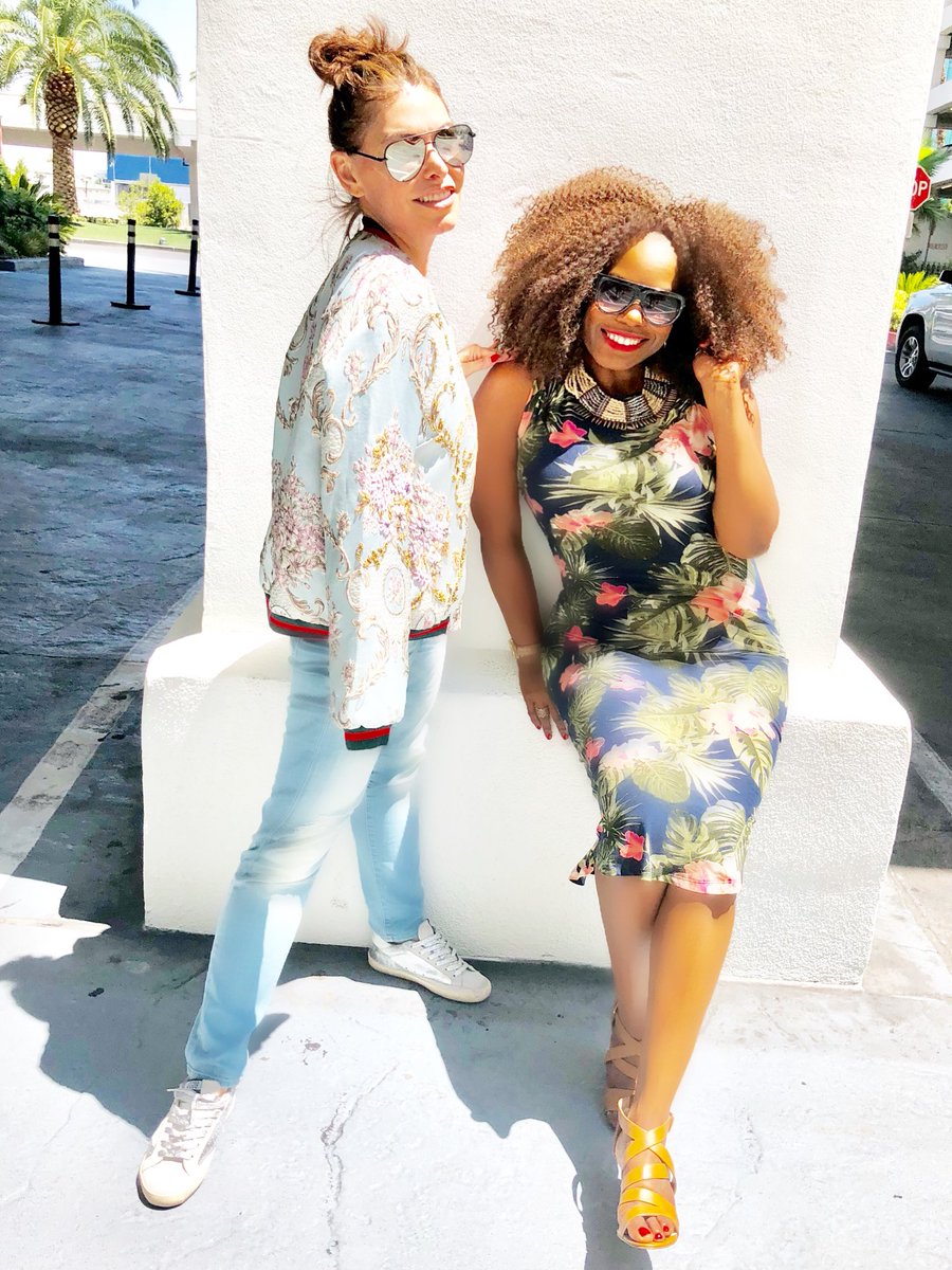 with_love_tali's tweet photo. #connecther18 @stacycoxbeauty https://t.co/z0EeRwPxfe