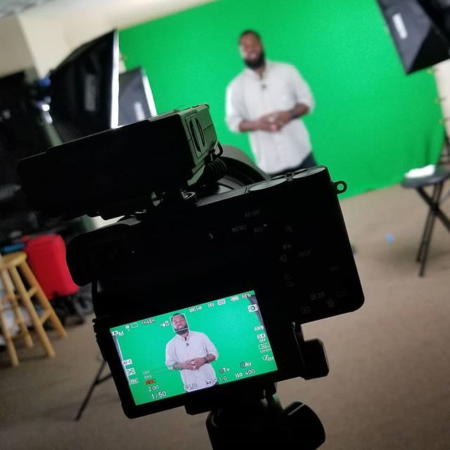 michaelpohl24's tweet photo. Getting some weekend work in for the @pittsburgchamber's Seafood and Music Festival with @councilmankillings on camera! https://t.co/2Vus9Jq6kZ https://t.co/d8YdL9B5jh
