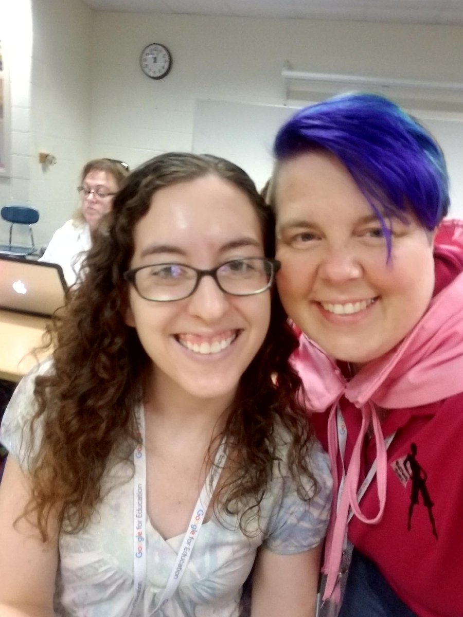 HSwartz25's tweet photo. I LOVED that at EdTech in the Bend I got to meet up with some of my Twitter friends!! #PLN #Xplap #EdTechintheBend @Alex_Milton6 @angelasbien @MrsLedford6Eng @mrmatera https://t.co/BK5f65reqJ