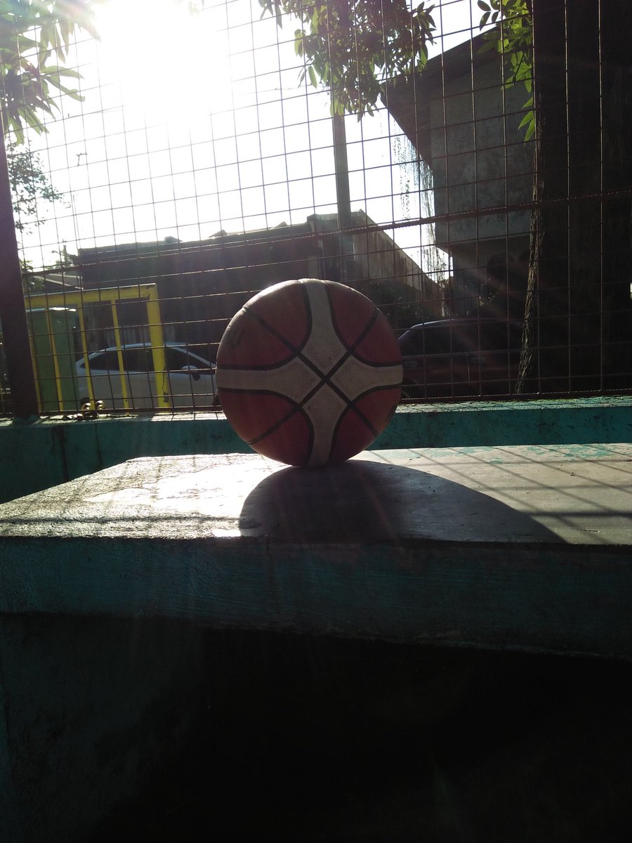 TrayaEy's tweet photo. Papawis kahit puyat
#walangmaypake
#SKL https://t.co/7m0ejlGh50