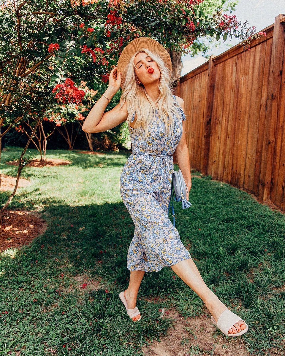 Magic happens when you do not give up even though you want to. The universe always falls in love with a stubborn heart 💕. #blushandcamo