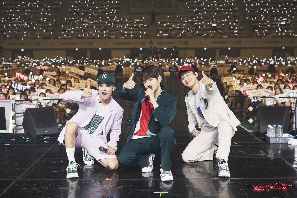 EXO-CBX가 지난 4~5일 열린 팬미팅 ‘EXO-CBX Fan Event “Summer Vacation with EXO-CBX”’에서 ‘신나는 여름 휴가’ 콘셉트로 팬들과 함께 즐거운 시간을 보냈습니다!

#EXO #weareoneEXO #EXO_CBX #CHEN #BAEKHYUN #XIUMIN