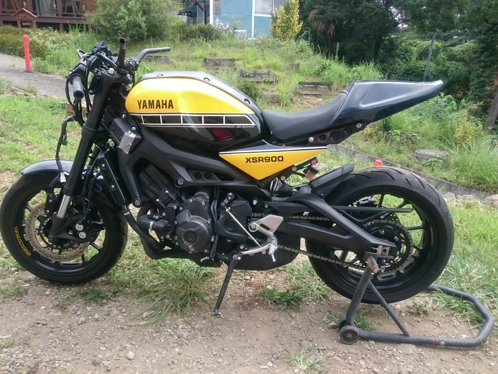 初代XSR900 ファニーズカスタム KandHシングルシート専用テールリップ 初代XSR900 ファニーズカスタム KandHシングルシート専用テールリップ