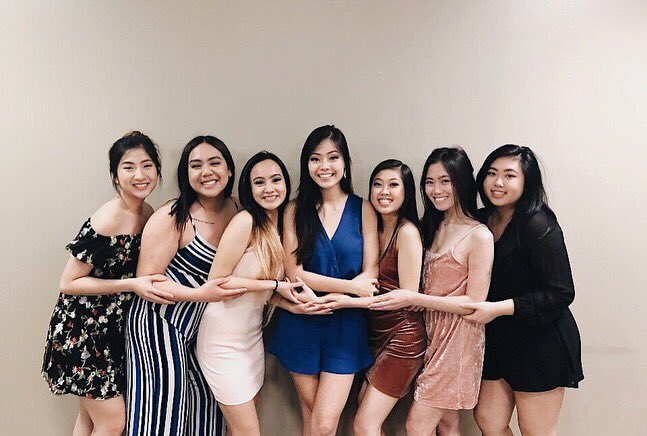 UHSigmas's tweet photo. Awwwwww! Today is #NationalSistersDay 👩❤️👩 We weren’t born as sisters but fate brought us together and connected us by heart ❤️ Join Sigmas and become a part of our sisterhood!! #NationalSistersDay
#wearefamily
#igotmysisterswithme
#sigmaphiomega
#uhsigmas
#rushsigmas https://t.co/1VISMcfYpZ