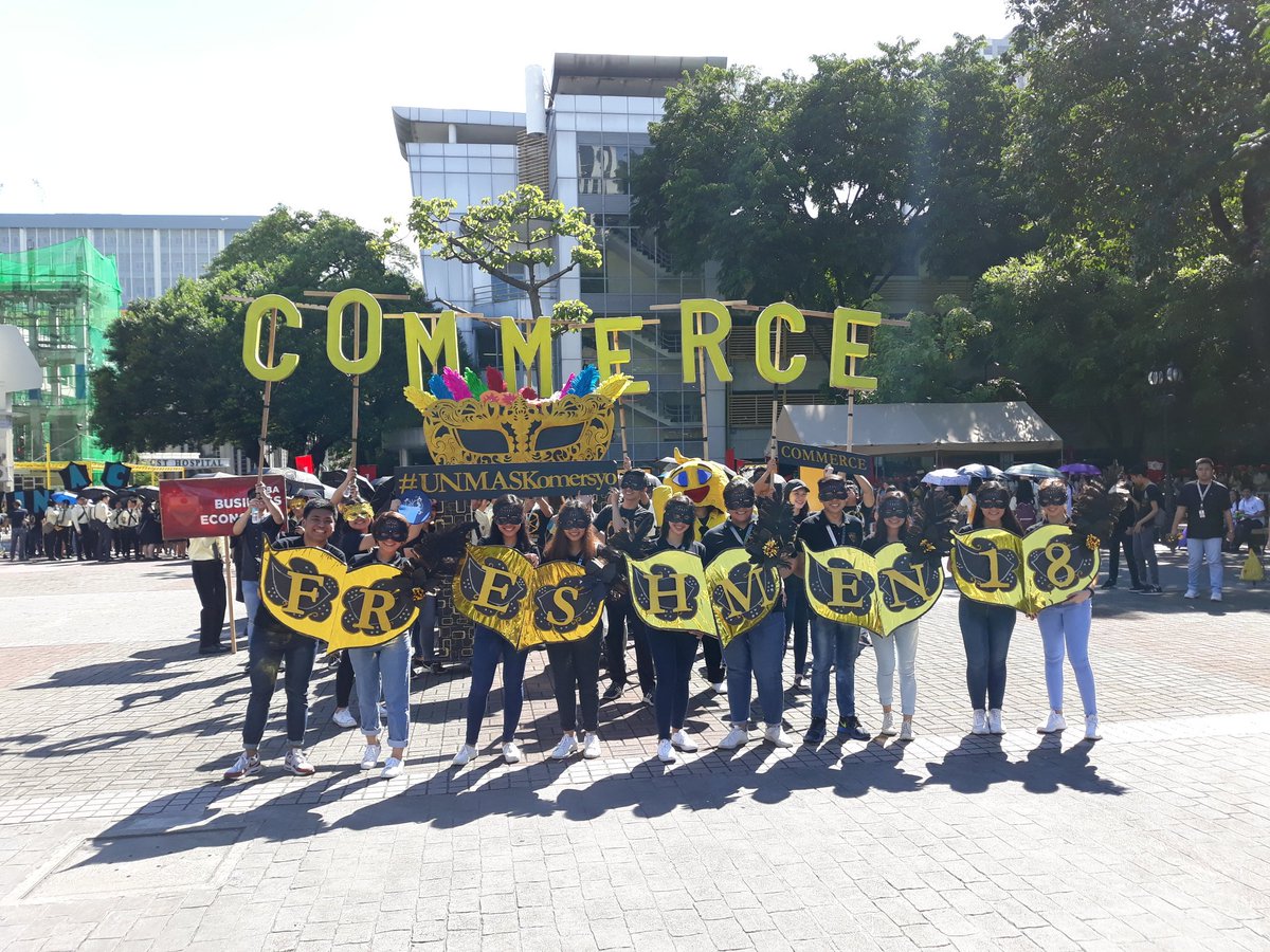 USTCBASC's tweet photo. The Executive Boards and the Commerce Drumline hyping up the commerce crowd!
#TWW2018
#USTFreshmenWeek
#UNMASKomersiyo
#USTFreshmenWeek2018 https://t.co/fsaXw6wcKC