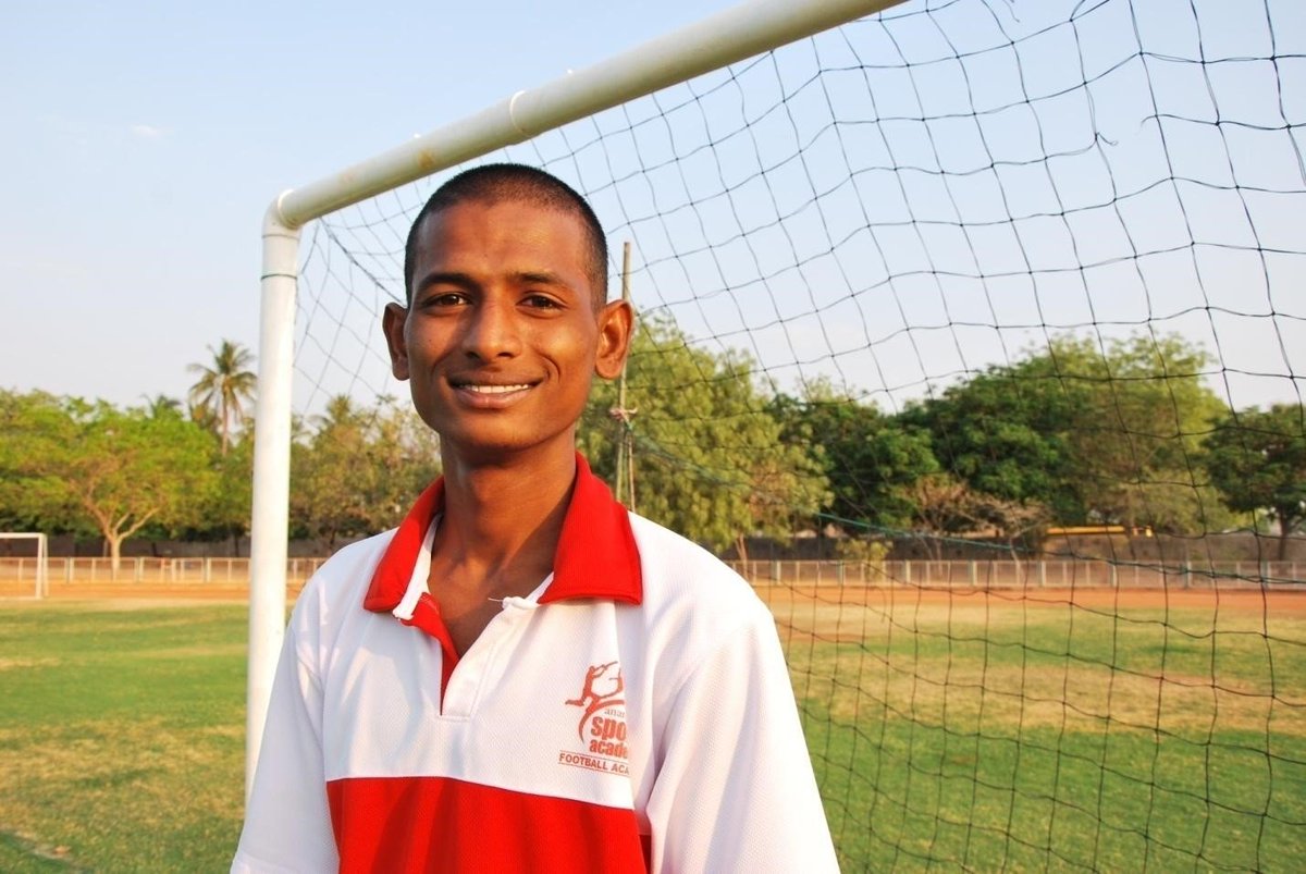 VFF_USA's tweet image. Though the @FIFAWorldCup is not 4 another 4 years, kids still dream of making it to that grand stage - like Ananda Reddy in Anantapur, @AndhraPradeshCM Shout out to our partner @ASA_RDT #makedreamscometrue #IndiaSports #Soccer #VFF