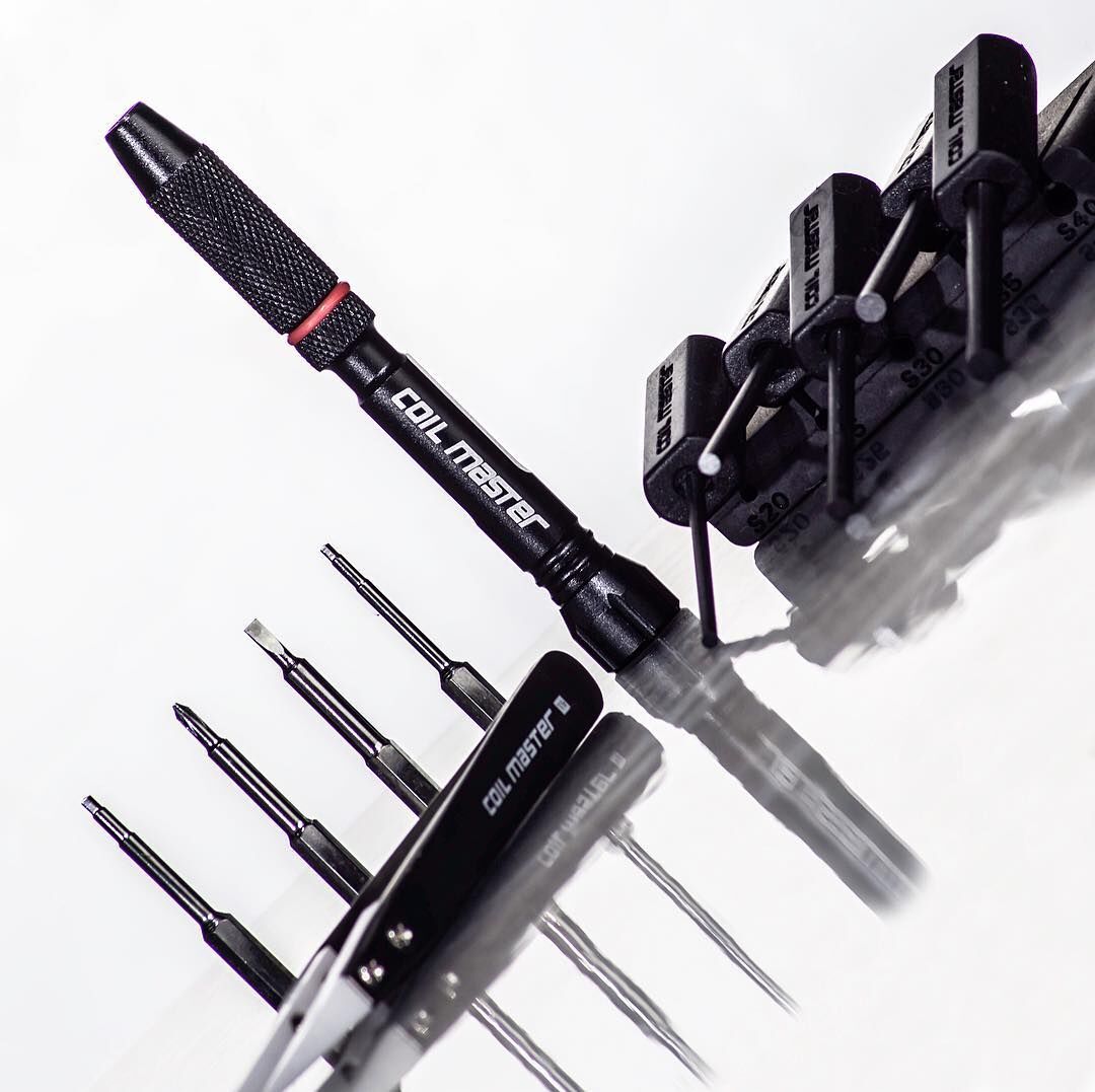coilmasternet's tweet photo. Tools of the trade ⚒
Hop on over to #CoilMaster and get yourself the #CeramicStick and #DIYKitMiniV2.😎
📷: forged_in_wire
https://t.co/Jd8ykmWiuN
#coilbuild #vape #vaping #ecigs #vapers #vapeon #vapelife https://t.co/R7fJOycDA8