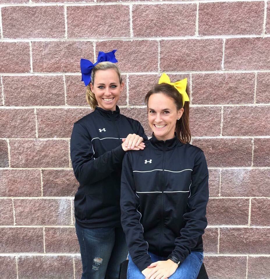 hollymcabshire's tweet photo. Cross Country starts tomorrow and I couldn’t be more proud of and excited for my sister @lawattsofmiles for chasing her dreams!  @ReedyXCTrack is blessed this season to have such a caring and passionate coach! #rightleftrightleft 🏃‍♂️🏃‍♀️ https://t.co/Bak6qaNdbp