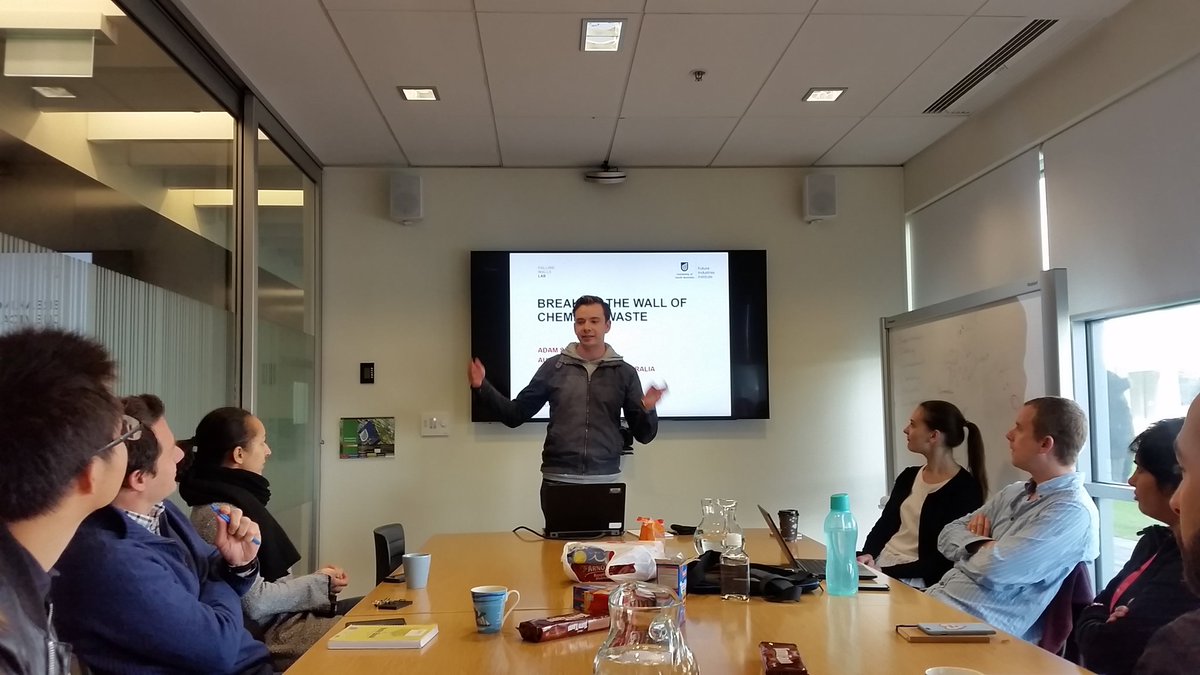 PolyAmin's tweet photo. This week @HilderEmily's group meeting: Adam is practicing his talk before entering to a national competition! @UniSAFII @TheRealDrGiles @MumDoesScience @Net0Ricardo @neeraj_sci https://t.co/dqsiEj36px