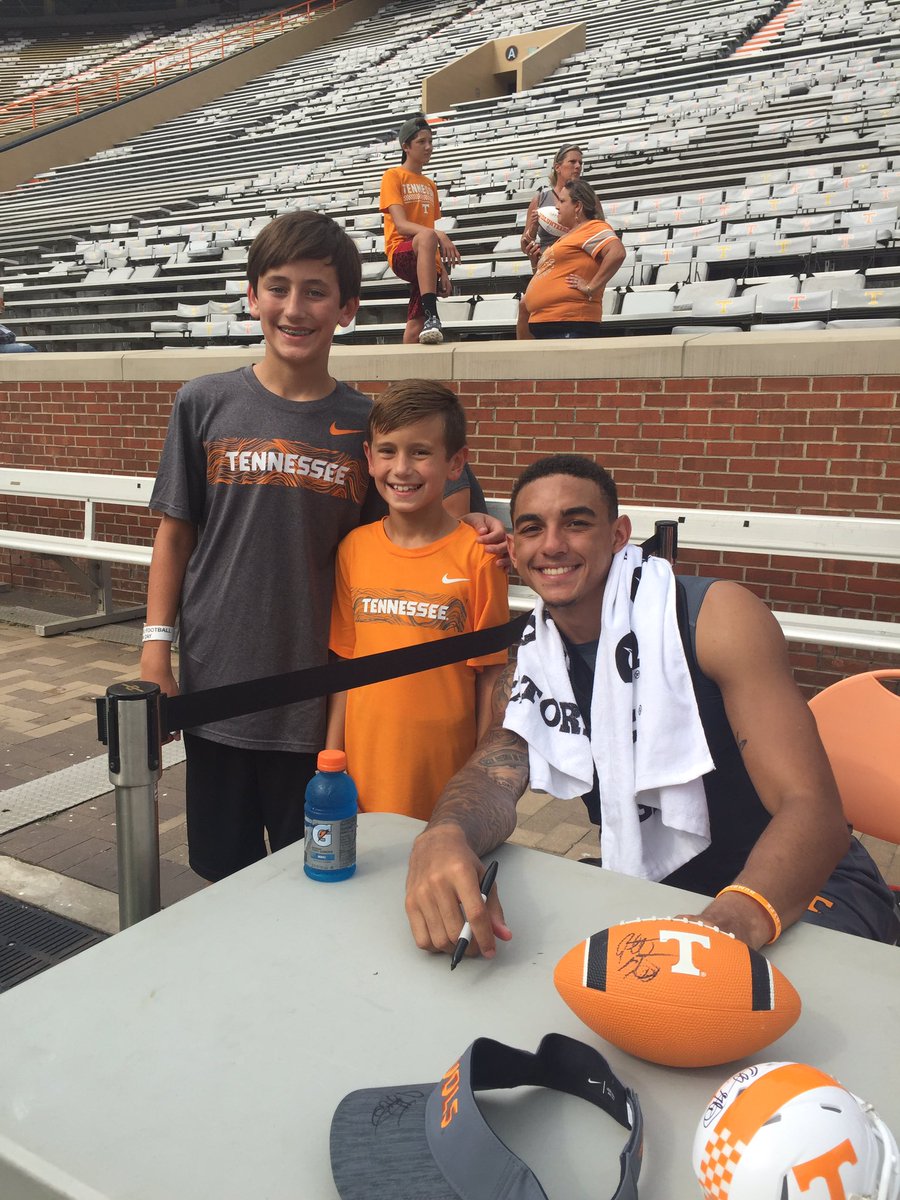 I want to give a shout out to these guys for taking time for a photo and autographs for my sons today during Fan Day. You have made a memory and an impact they will never forget. Looking forward to seeing you both Play this fall. @BroadwayJay2 @TheRealYungDom thanks again! #GBO