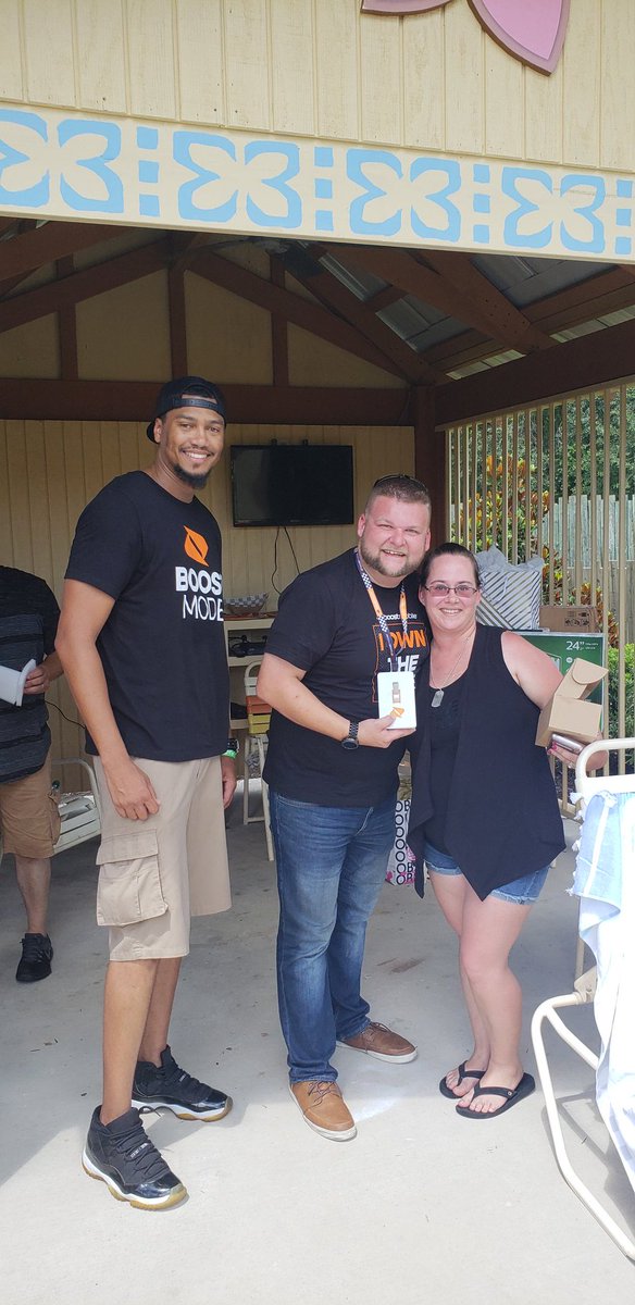 Huge shout-out to @AlliedAmyCrews  for all of her continued hard work! You wake up and grind it out everyday and everyone at SPG couldn't be happier to call you a partner and a reason why we win each day! Thanks again and enjoy that switch!
🧡🧡🧡🧡🧡
#Boostnation 
#BoostMobile