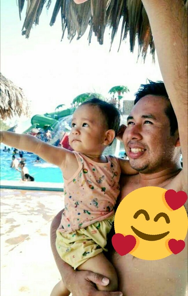 debonthcueva's tweet photo. Disfrutando la compañía de Papá 😍😍😍😍😍😄😄😄😄��😘😘😘😘😘 #TimeinFamily #LosAmo 😎😎😎😎😎 https://t.co/qaGWKpb0M4