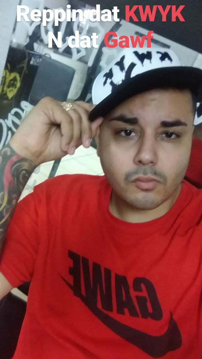 tattsbychris's tweet photo. Reppin dat merch KWYK @ransomwatson n my GAWF t @upgawf steady workin! #artlife #gawf #kwyk #stayonyourgrind #artist #merch https://t.co/N4e9GbGpxA