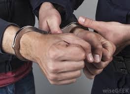 NWmwaypolice's tweet photo. A Great bit of team work @CPTaskforce @CheshNWalesAAP Intelligence pass to us from @CMPG regarding a recent burglary in @DerbysPolice #MS28 #HS12 #HT68 #JF33 #JF26 #HT88 #JD303 spring into action #TPAC And 4 persons now detained and en route to custody 

#Denyingcriminals https://t.co/UwZWlhUzsO