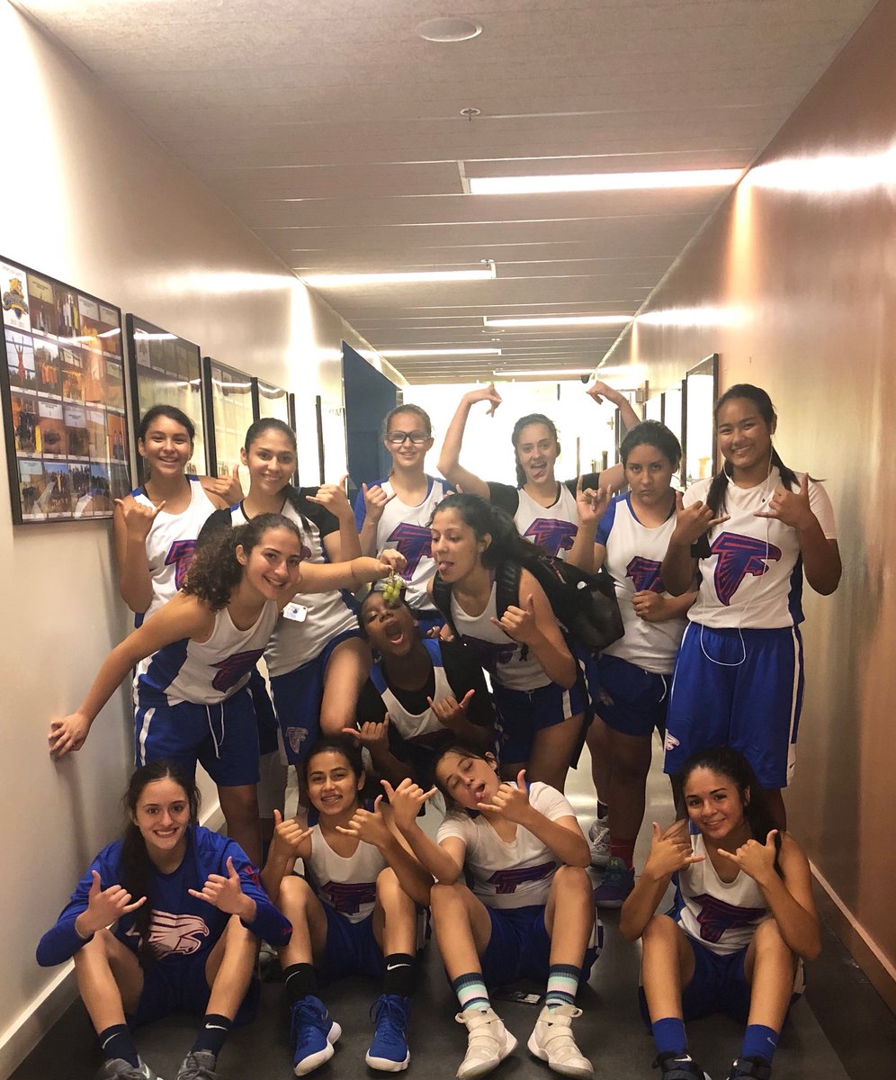 CATCH_SUCCESS's tweet photo. @AtwaterBBall Lady Falcons finish the summer off by going 3-0 today @UCMercedWBB Thank you coach @SHC_4 for having us. 🎀🐦🏀🔵⚪️🔴 #UsNotThem #UnfinishedBusiness #UltimateGrind #SummerBallinHadUsABlast https://t.co/2hbc8RdKkg