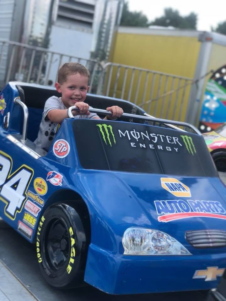 mdownes311's tweet photo. @chaseelliott my 5 yr old nephew wants your job https://t.co/RUecH83GFc