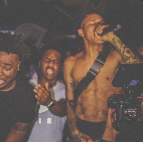 UsVersusWorld's tweet photo. Charlotte’s own @704Texako returns w/ a wavy new offering titled “AWHYEA” prod by @DylvinciGTC 

https://t.co/jcPmPJI3Ue https://t.co/f8IPPKNjXe