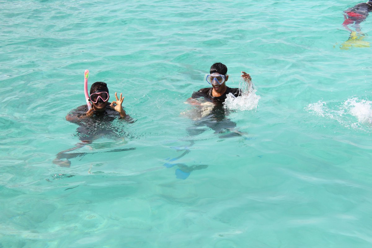 Henbadhoo School (@edugs_111) on Twitter photo Reef Cleaning Day 2
Thank you Parents and Students
<a href="/XamyHameedh/">Zameela Hameedh</a> <a href="/aishathshiham/">Aishath Shiham</a> @EducationMV <a href="/UfaaMv/">Ufaa MoE</a> Reef Cleaning Day 2
Thank you Parents and Students
<a href="/XamyHameedh/">Zameela Hameedh</a> <a href="/aishathshiham/">Aishath Shiham</a> @EducationMV <a href="/UfaaMv/">Ufaa MoE</a>