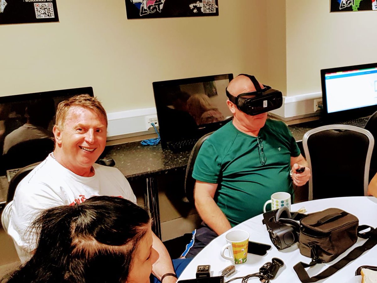 Come and re-ignite old memories today 1-3pm at LSV stadium. Explore the wonderful world of virtual reality. #lifethroughalens #Veterans @RBL_GMandLancs <a href="/PoppyLegion/">Royal British Legion</a>