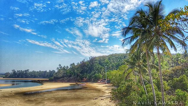 FortTiracol's tweet photo. #monday #maharashtra #redibeach #monsoon #sights https://t.co/WQcjJHXX73