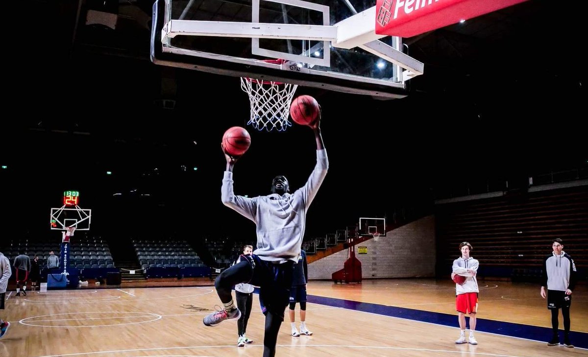 Adelaide36ers's tweet photo. Day one #NBL19... ✔
This is where the fun starts!

📸 × 🏀

#WeAreSixers https://t.co/91fmZ6tept